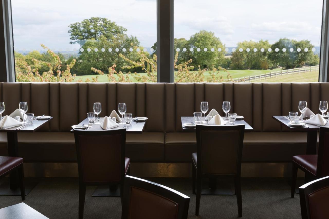 טאים The Oxfordshire Golf & Spa Hotel מראה חיצוני תמונה