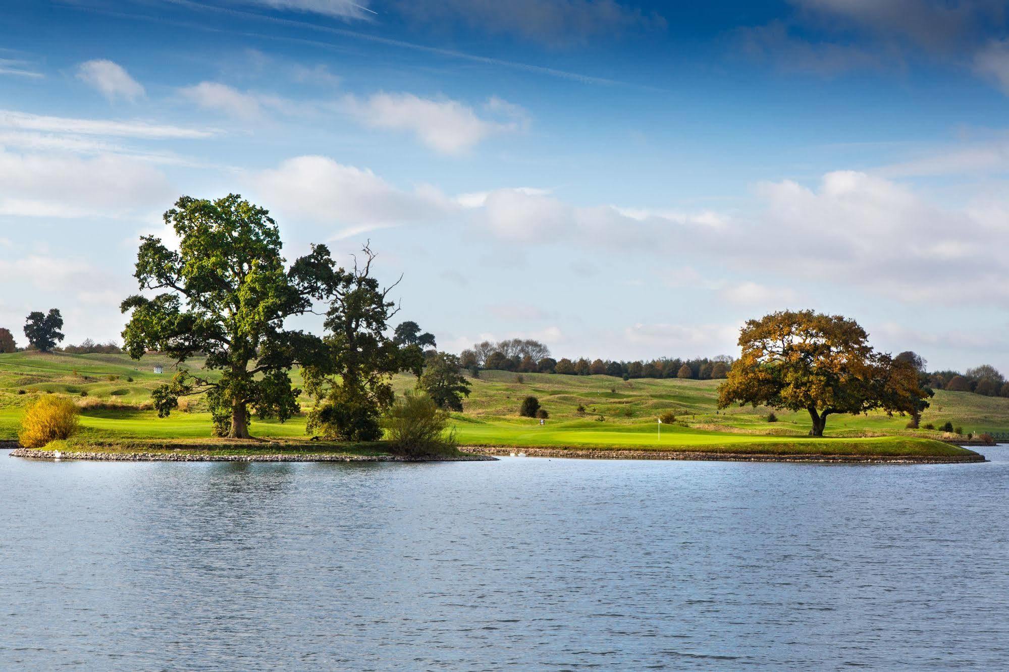 טאים The Oxfordshire Golf & Spa Hotel מראה חיצוני תמונה