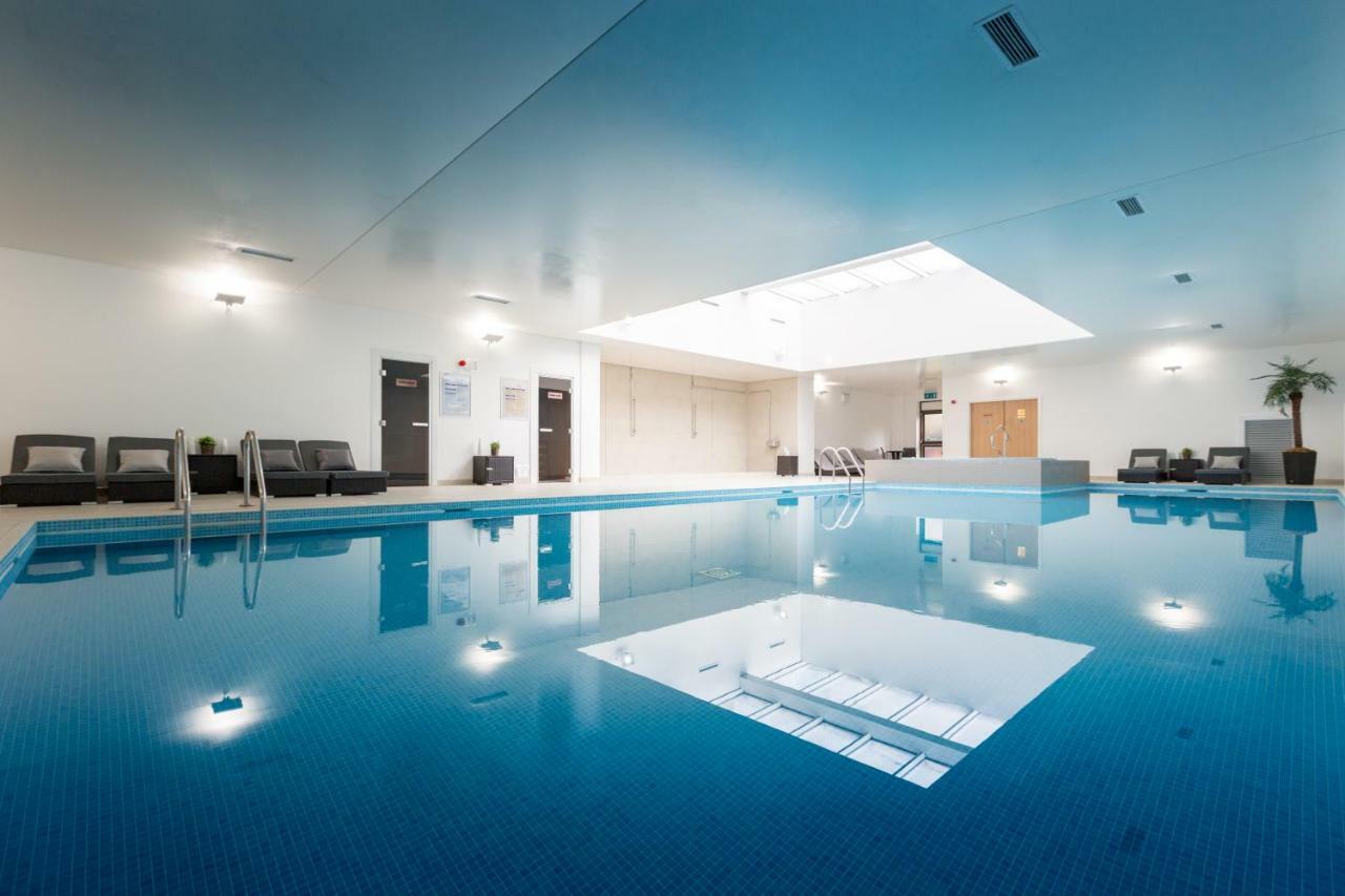 טאים The Oxfordshire Golf & Spa Hotel מראה חיצוני תמונה